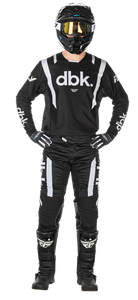 2025.5 Kinetic Mesh DBK Black|White